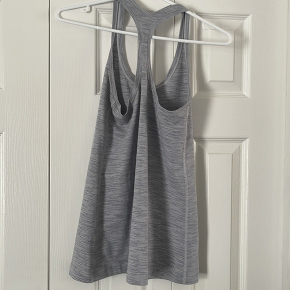 Lululemon Racer Back Tank Top 😍😍 - Picture 3 of 3